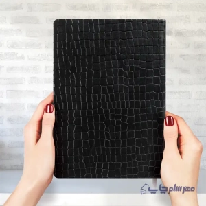 نمونه سررسید ۱۴۰۴ وزیری رنگ مشکی طرح دراگون لوکس مهرسام چاپ